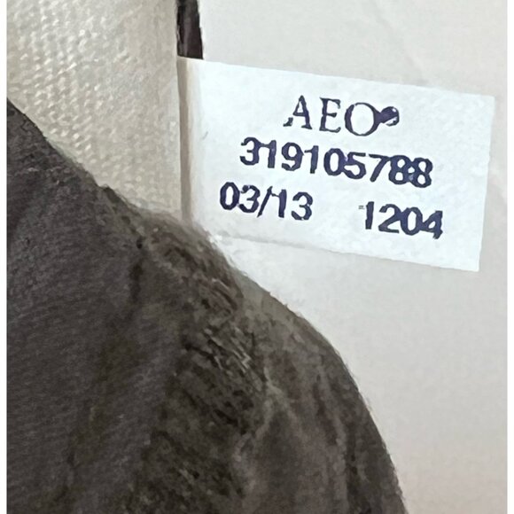 American Eagle crochet lace grey mini skirt size 12 NWT - Picture 12 of 12